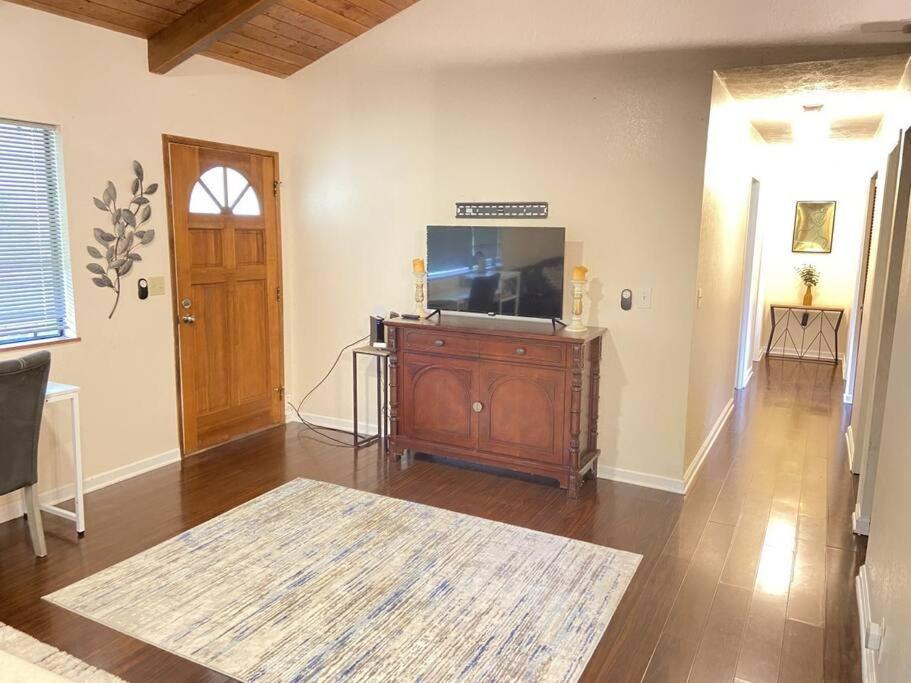 Peaceful, Private Master Bedroom With Own Bath Near Hilo, With Ac! Keaau Esterno foto